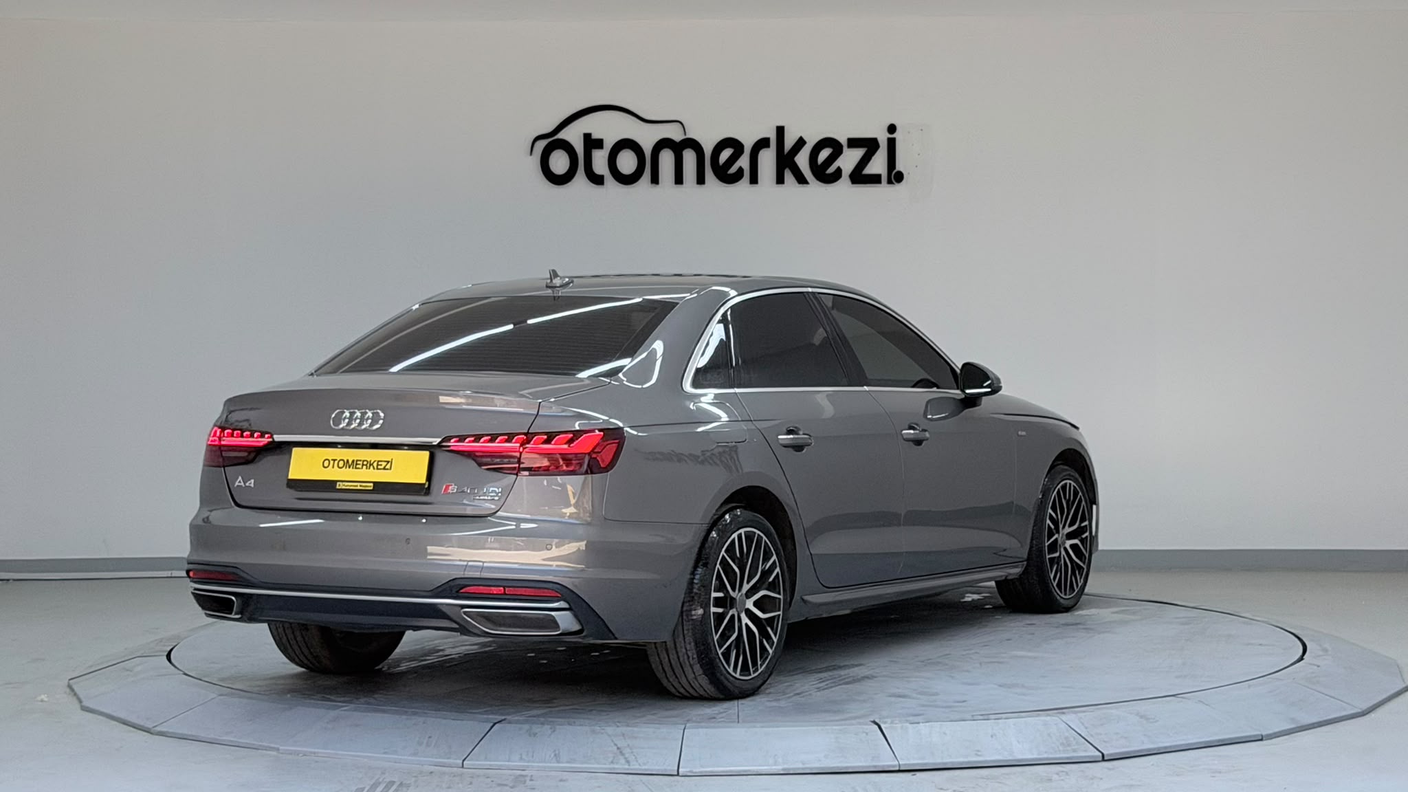 AUDI A4 6